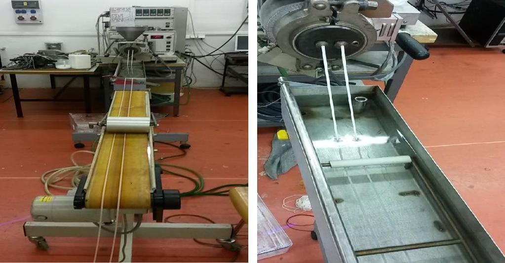 UTB ve Zlíně, Fakulta technologická 48 Vytlačování na laboratorním VS tato metoda byla zvolena jako vhodná pro přípravu směsí, jelikož zde docházelo k velmi dobrému zamíchání.