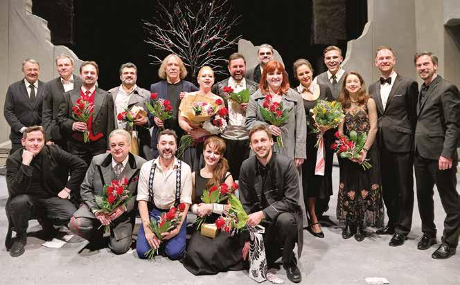ROZHOVOR JAKUB KLECKER Smetanovy opery jsou národním klenotem S někdejším hudebním ředitelem opery NDM, dirigentem Jakubem Kleckerem jsme si povídali o Smetanovi, Ullmannovi a o tom, co je v jeho