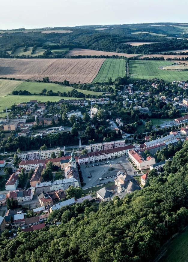Obr. 139 Letecký pohled na město