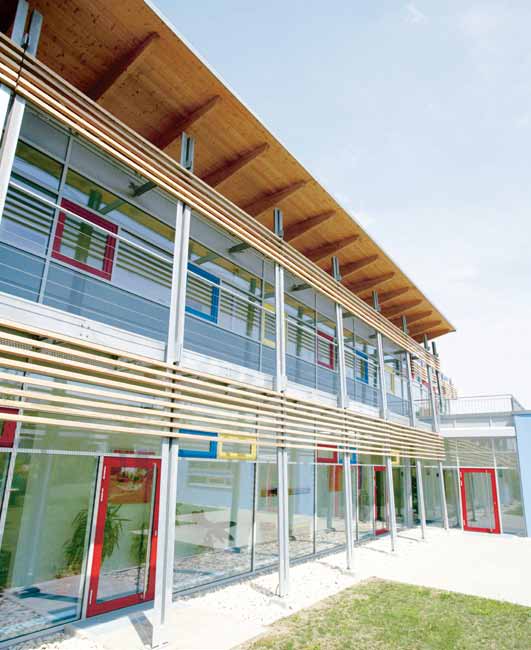 možností tvarů a provedení oken Vám nabízí systém Euro-Design ED86.