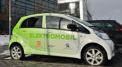 ELEKTRICKÁ DOPRAVA 71 Elektromobil z projektu ČEZ FUTUR E MOTION elektromobily, hromadná výroba však nikde zahájena nebyla.