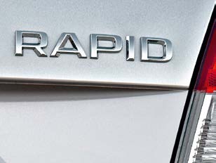 Jako atraktivní auto pro celou rodinu má ŠKODA Rapid úspěšně zastupovat značku ŠKODA v rychle rostoucím segmentu kompaktních vozů. 12.