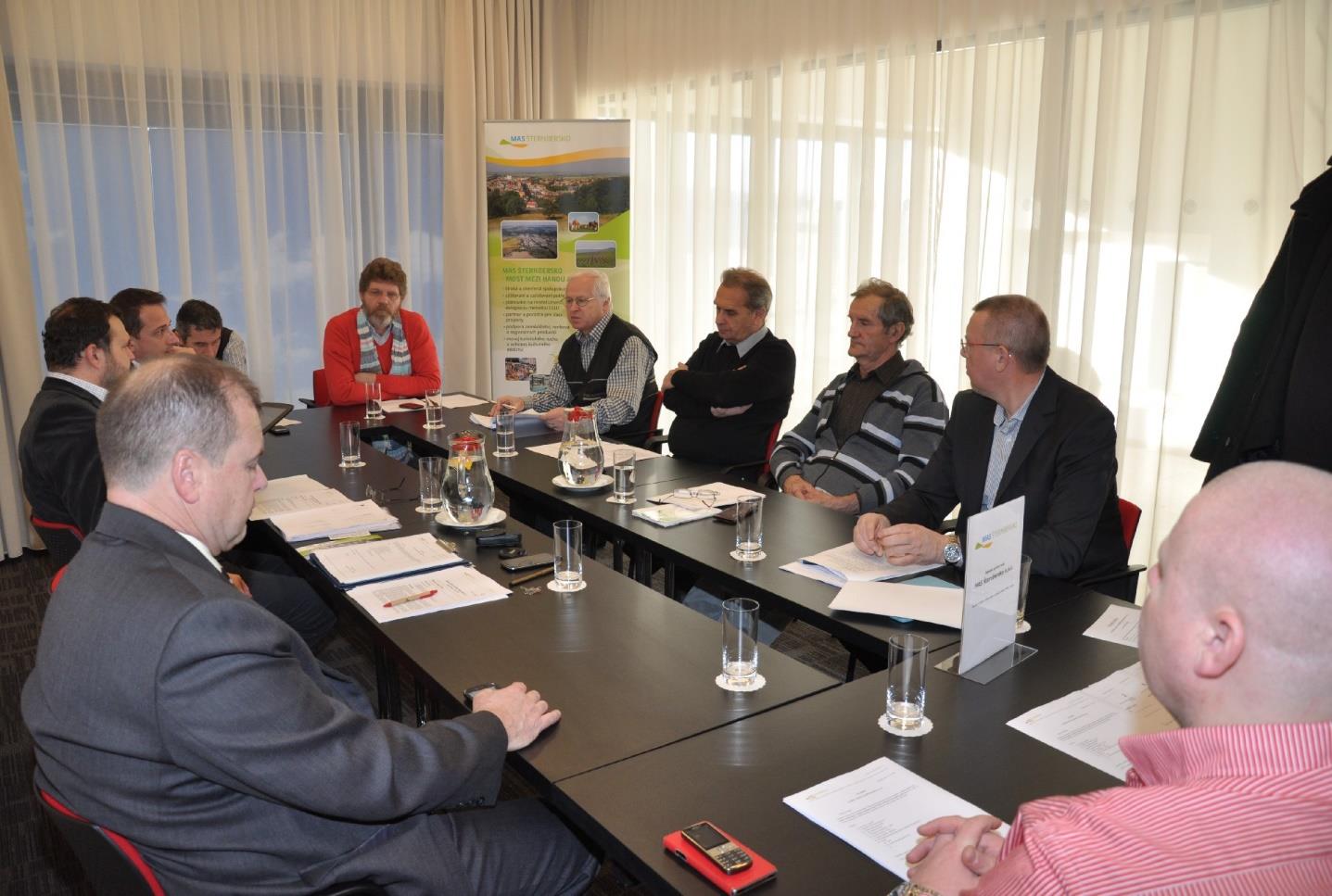 Dne 10. prosince 2014 zasedla správní rada v hotelu S-port v obci Véska. Leden Dne 15.