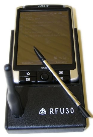 Návod k použití přijímací jednotka RFU30 Úvod Návod k použití Tento návod je zpracován v rozsahu umožňující radiový odečet dat z elektronických indikátoru topných nákladů (EITN30), dále pouze