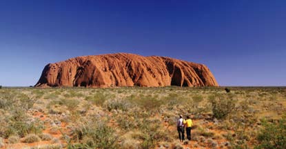 Střední školy v Austrálii S rozlohu téměř 7,7mil. km2 a populací 20,3 miliónů obyvatel patří Austrálie mezi státy s nejnižší hustotou osídlení.