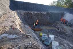 1,5 délky 6,0 m Stříkaný beton s KARI sítěmi Zárodek