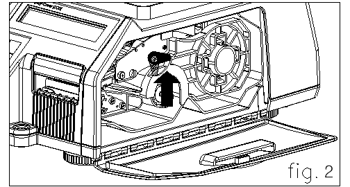 Otevřete boční přístupový panel tiskárny (viz obrázek