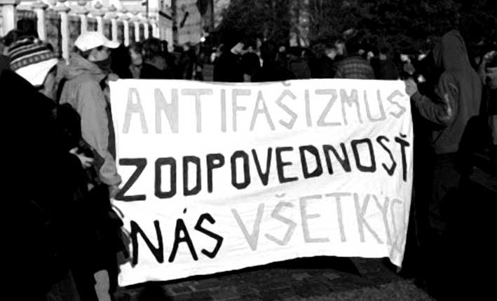 Stav po roku 1989 Prvé antifašistické aktivity na Slovensku súvisia podobne ako v prípade anarchizmu s rozvojom alternatívnych subkultúr, prevažne punkovej, ktorá fungovala už počas totality.