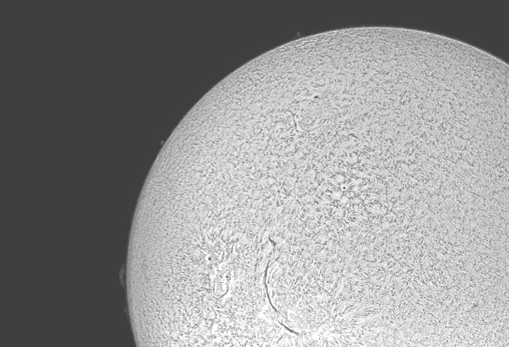 10. INTERAKTIVNÍ SEZNÁMENÍ S ASTRONOMICKOU TECHNIKOU Délka programu: není stanovena, odvozuje se od zájmu učitelů a dětí Doporučeno pro žáky od 4. do 9.