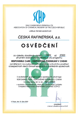 1/2001 FOKUS Titulem Responsible Care - Odpovûdné podnikání v chemii byly ocenûny v sledky âeské rafinérské, dosaïené pfii plnûní stejnojmenného programu zamûfieného na ochranu Ïivotního prostfiedí,