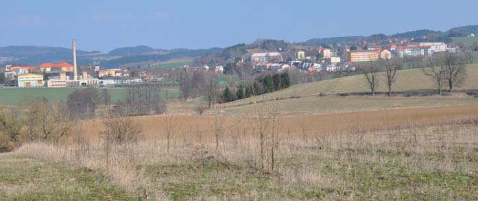 Příklad centrálního zásobování teplem v obci Využití výmladkových plantáží pro obecní výtopnu v Bystřici nad Pernštejnem Město Bystřice nad Pernštejnem leží v nadmořské výšce 500 580 m 