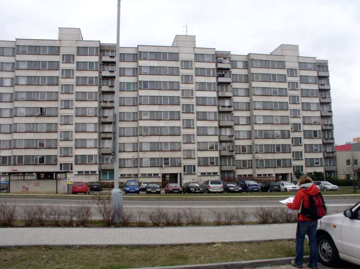 2020 bez realizace záměru (0-varianta) s realizací (aktivní varianta) při překročení přípustných hladin hluku u chráněných objektů byl proveden