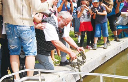 Myslím, že pro mě to bylo určitě dobře, odpověděl mladý verbíř, který se přiznal k tomu, že má k folkloru stejně vřelý vztah jako jeho otec.