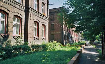 Photo 7.: Living in a dwelling Family buildings in Bytom Bobrek. Photo - Grzegorz Nawrot Photo 5, 6.: We will be aware of the continuing.