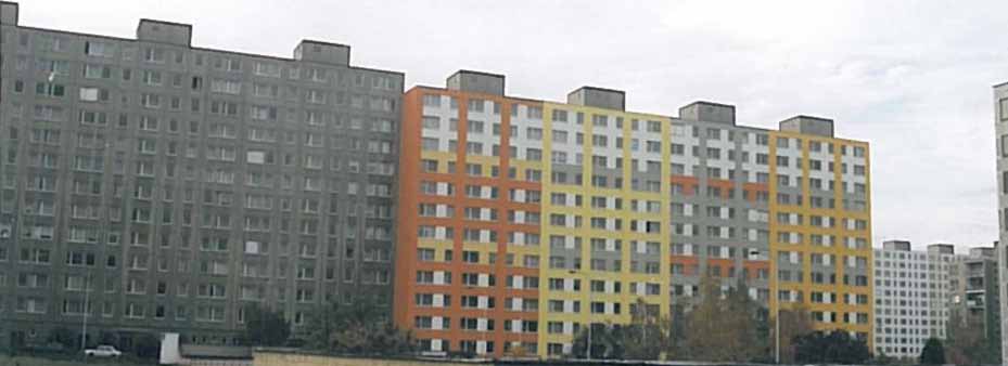 PANELOVÁ SÍDLIŠTĚ A JEJICH REGENERACE HOUSING ESTATE AND ITS REGENERATION HANA ŘEPKOVÁ Abstrakt Ve svém příspěvku se zabývám fasádami panelových domů a podělím se s vámi o zkušenosti architekta