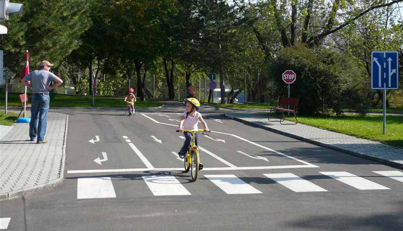 Během svého programu skupina navštívila také žižkovskou radnici Jarní počasí láká k cyklovyjížďkám na dopravním hřišti Otevření nové sezóny bude mít již tradičně bohatý doprovodný program.