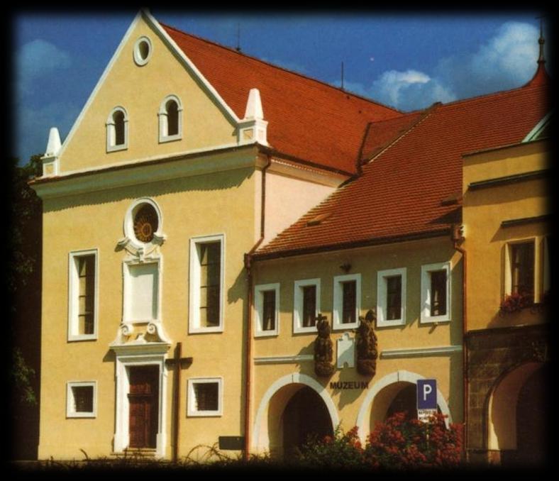 Regionální muzeum Mělník Příspěvková organizace Středočeského kraje Sídlí v budově bývalého