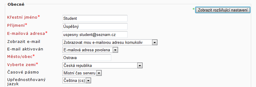 K vyplnění profilu nebo jeho aktualizaci stačí kliknout myší na záložku Upravit profil. Otevře se formulář, ve kterém může uživatel vyplnit dodatečné údaje o své osobě.