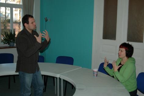 6.2 Individuální kurzy českého znakového jazyka pro rok 2010 V nabídce Pevnosti jsou také individuální kurzy českého znakového jazyka, které jsou nabízeny studentům, kterým z časových důvodů