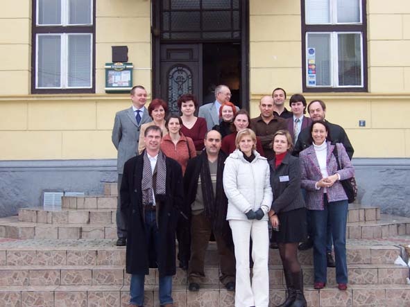 Společné výstupy Mezinárodn rodní setkání, semináře, e, závěrečná konference Výměna expertů/školitel kolitelů/instruktorů Internetový informační portál MOTIVA Soubor