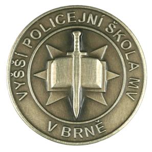 Popis medaile Čestná medaile má kulatý tvar o průměru 40 mm a je zhotovena z tombakové slitiny v barvě kovu vyjadřující stupeň ocenění pozlacená, starostříbro a starobronz.