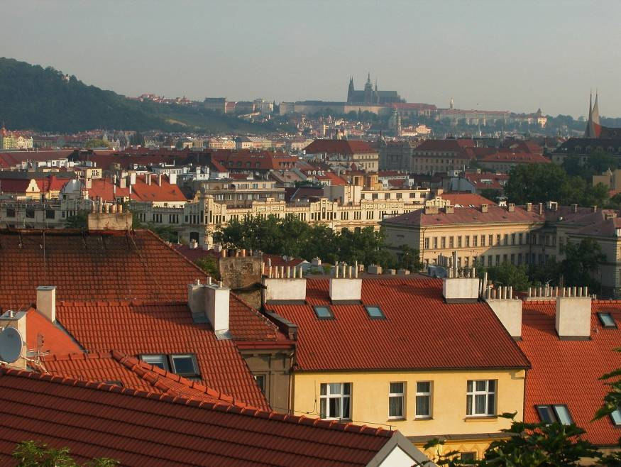 2.4 KULTURNÍ HODNOTY A PAMÁTKOVÁ OCHRANA MĚSTA 2.4.1 CHARAKTERISTIKA PRAHY Z HLEDISKA HISTORICKÝCH A KULTURNÍCH HODNOT Historie města Prahy sahá do hloubi paleolitu.