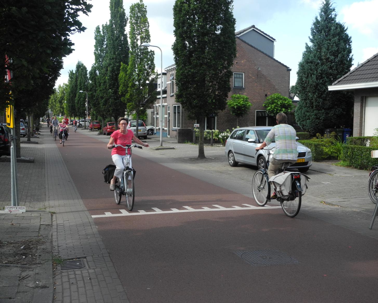Inspirace Zwolle, NL Zlaté pravidlo: Auto je ve městě pouhým hostem a musí se tak chovat!