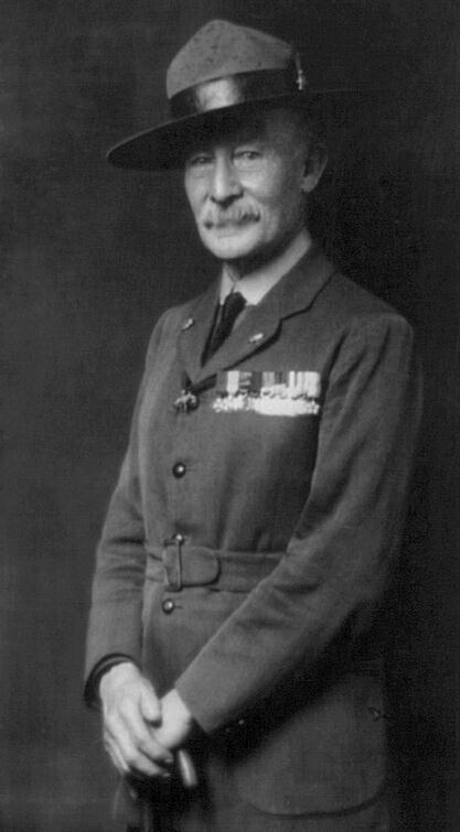 Úvod do skautingu Založen roku 1907 generálem Robertem Baden-Powellem v Anglii,dnes má celkem téměř 40 milionů členů ve 214 státech světa (kromě některých