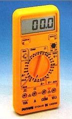 Digitální voltmetr Voltmetr je přístroj pro měření