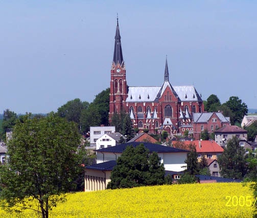 Zajímavosti O Hlučínsko se zajímají sociologové z Olomouce a Prahy HLUČÍNSKO (duben 2013) - Před dvěma lety měla doktorka Helena Kubátová z Katedry sociologie Univerzity Palackého v Olomouci přispět