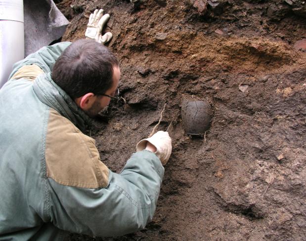 Podmínkou, nutnou k účasti v grantovém řízení, bylo navázání spolupráce s institucemi v Rakousku. Korespondenčně a potom i osobním kontaktem byla proto zahájena spolupráce s muzeem v St.