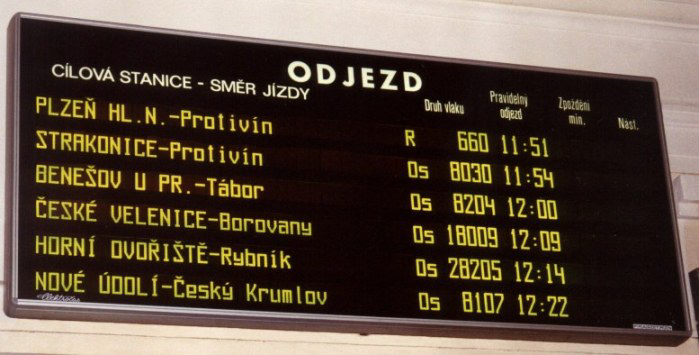 Kounicova 688/26, Brno 602 00 1 z (18) Jirsíkova 538/5, Praha 8 186 00 Zpracovatelé: Ing. arch. Zden5k Kindl, vedoucí projektu Ing. Lukáš Mašín, Ing. Otakar Tr4ka Ing.