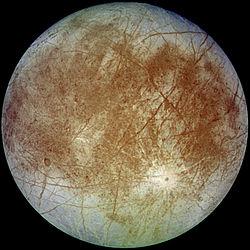 Europa Je v pořadí šestý měsíc planety Jupiter. Byla pojmenována podle Európy, jedné z milenek boha Dia.