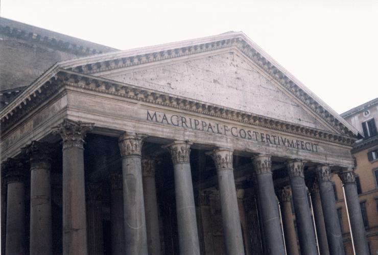 Pantheon (z řec.