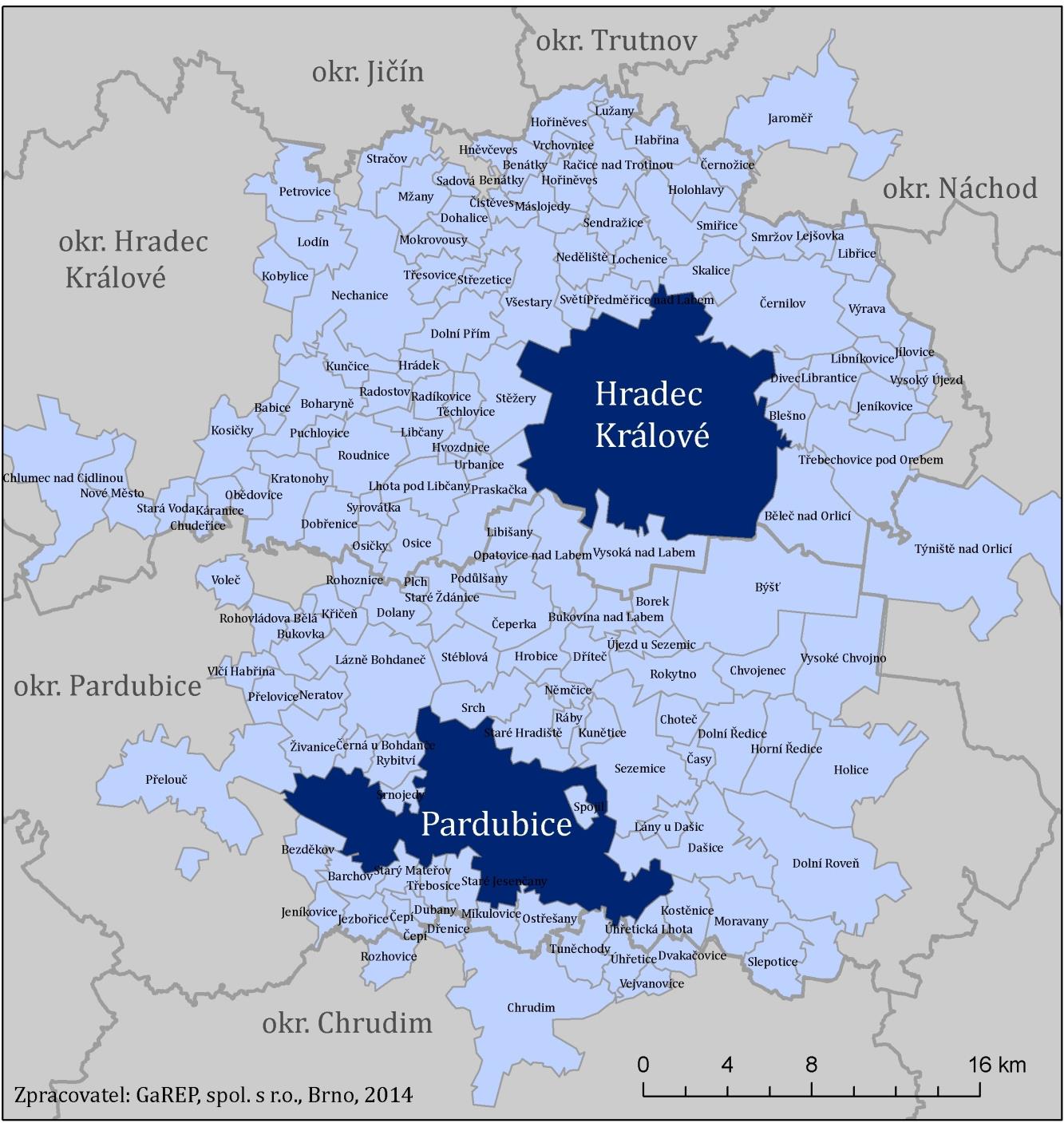 * HRADECKO-PARDUBICKÁ AGLOMERACE ÚZEMNÍ VYMEZENÍ 335 118 obyvatel 145 obcí, z toho 14 obcí se statutem města