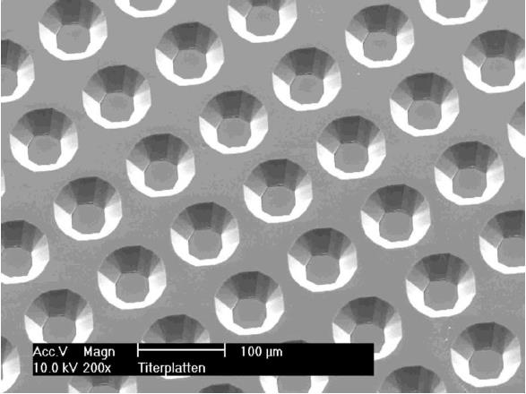 Technologie vytváření mikrostruktur Obrábění laserem (Laser MicroMachining)» odstraňování materiálu (odpaření)