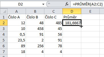 Kopírování vzorců v mnoha případech je třeba provést stejný výpočet u velkého množství řádků (součet, průměr apod.