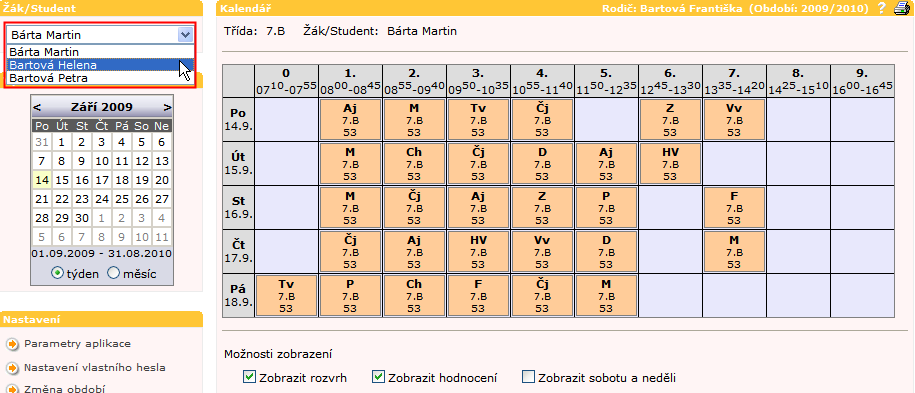 Pokud na jedné škole studuje více našich dětí, je výhodné, aby se rodič přihlašoval pouze pomocí jednoho účtu a v aplikaci Ţákovská se mezi svými dětmi přepínal, viz další obrázek: Upozornění: Pokud