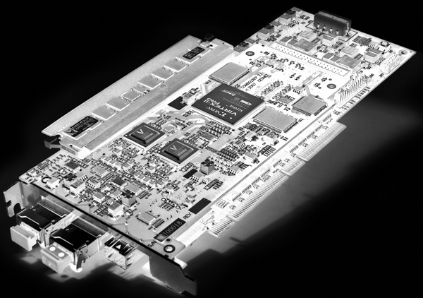 Historie řešení Základní výzkum proběhl v rámci aktivity Programovatelný hardware sdružení CESNET ve spolupráci s VUT a MU.