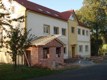 VZTAHY S VEŘEJNOSTÍ V dubnu loňského roku jsme se zúčastnili konference neziskových organizací, kterou pořádala Koalice nevládek Pardubicka (KONEP), kde byla prezentována činnost neziskového sektoru