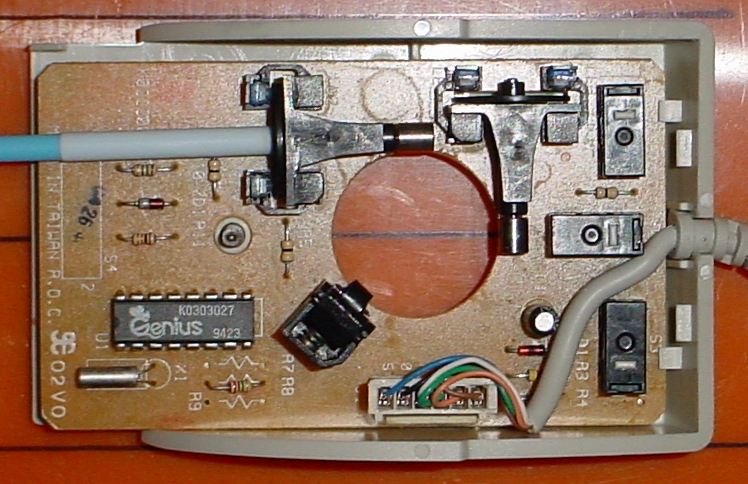 Příloha B Sériová myš jako univerzální senzor pohybu Myš patří do běžné výbavy prakticky každého osobního počítače.