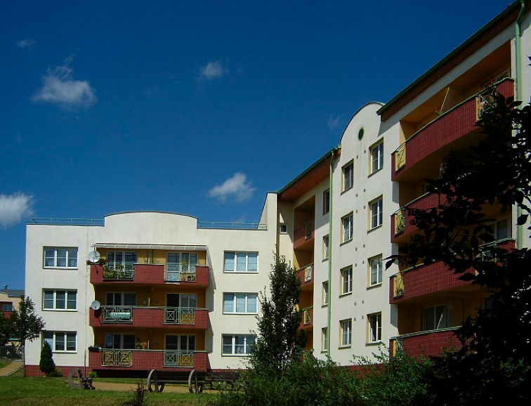 POZEMNÍ STAVBY ALPINE nabízí realizaci novostaveb i rekonstrukcí pozemních staveb: Občanské stavby Stavby pro bydlení (rodinné domy, bytové domy), stavby pro individuální rekreaci (chaty, rekreační