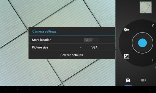 4. Fotoaparát / Kamera Kliknutím na ikonu kamery přejdete do aplikace pro pořizování snímků a záznam videa. 4.