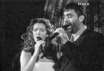 20 2 2009 21 2 2009 SPECIÁL TG 1: ANDREA BOCELLI Nejzbožňovanější zpěvák světa a lamač rekordů v prodeji zvukových nosičů Andrea Bocelli předkládá svůj vlastní portrét: vášeň pro velké operní pěvce