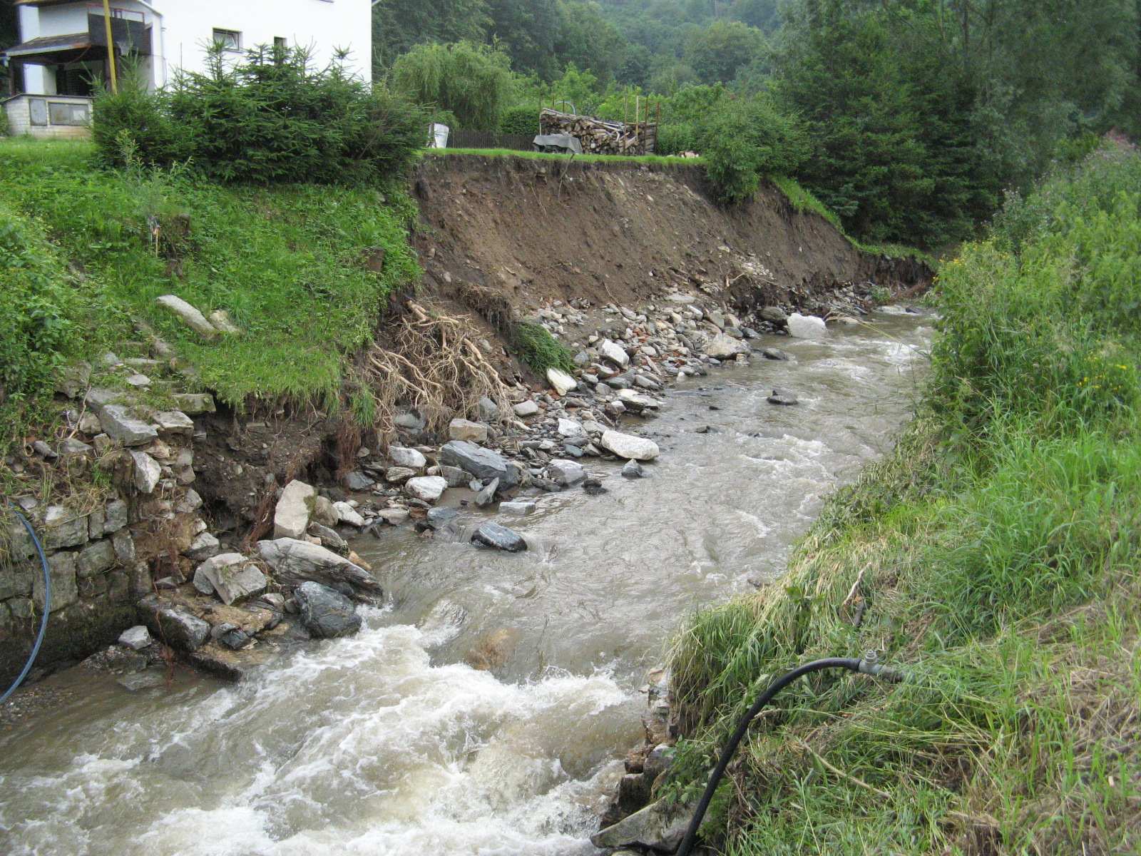 VYHODNOCENÍ POVODNÍ V ČERVNU A ČERVENCI 2009 NA ÚZEMÍ