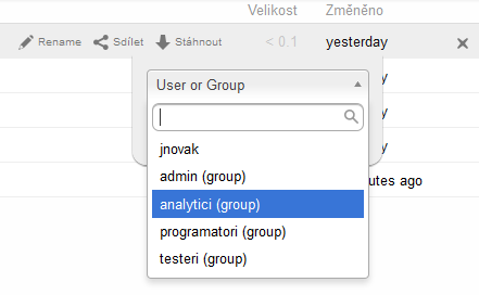 Obrázek 36 Správa uživatelů v aplikaci owncloud Administrátor aplikace má možnost každému uživateli nastavit povolenou kvótu vložených dat a přidělit uživatele do různých skupin.