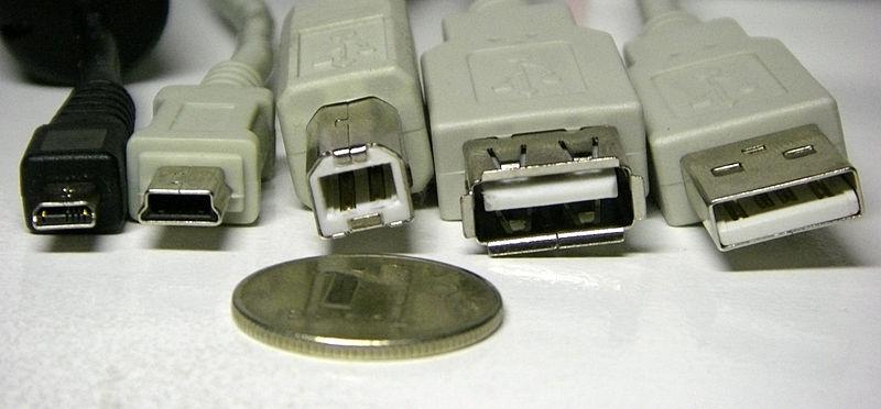USB konektory Universal Serial Bus [5] Různé typy konektorů USB, zleva: * nestandardní USB fotoaparátů