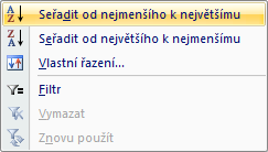 Tlačítkem nahradíme všechny výskyty hledaného slova najednou, kdežto pokud použijeme tlačítko nahradíme jen jeden údaj a pro nahrazení dalšího údaje je třeba znovu kliknout na toto tlačítko.