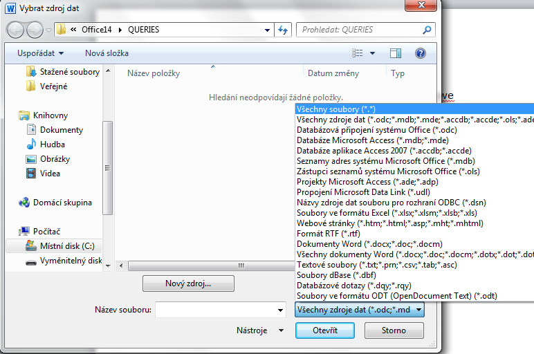 POZNÁMKA Máte-li nainstalovanou sadu Microsoft Office 2010 (nikoli jen samotnou aplikaci Word 2010), můžete pomocí programu Microsoft Query sestavit dotaz a načíst požadovaná data z externího zdroje