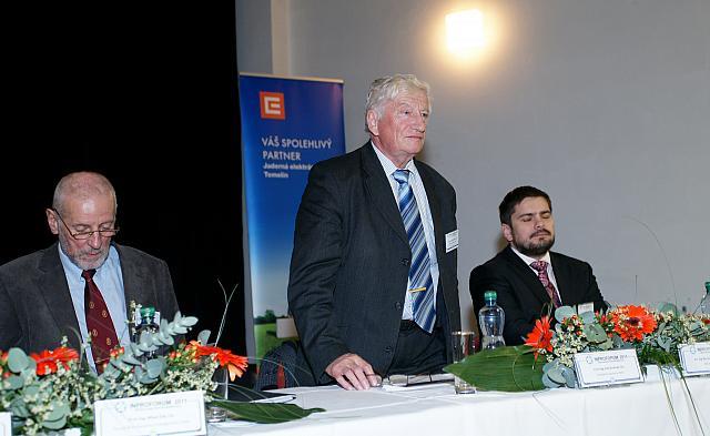 5.6 Mezinárodní vědecké konference Na Ekonomické fakultě se každoročně pořádá již tradiční mezinárodní vědecká konference INPROFORUM, jejímž hlavním tématem jsou inovace, podniky, regiony a
